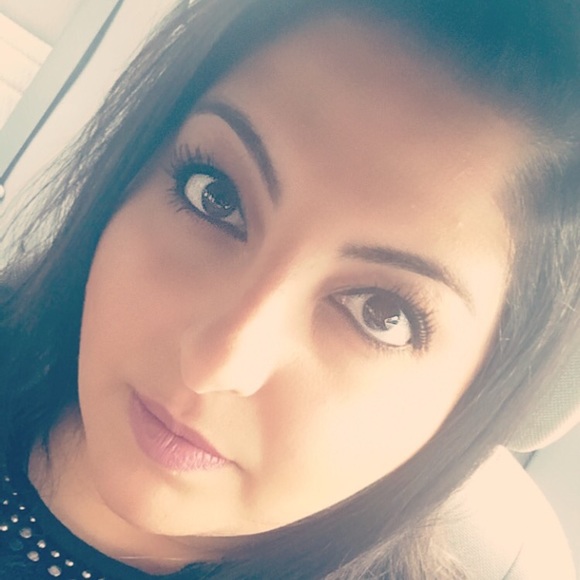 Meet your Posher, Sheila - Picture 4 of 4